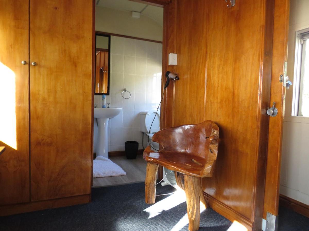Santos Express Hostel Mossel Bay Kültér fotó