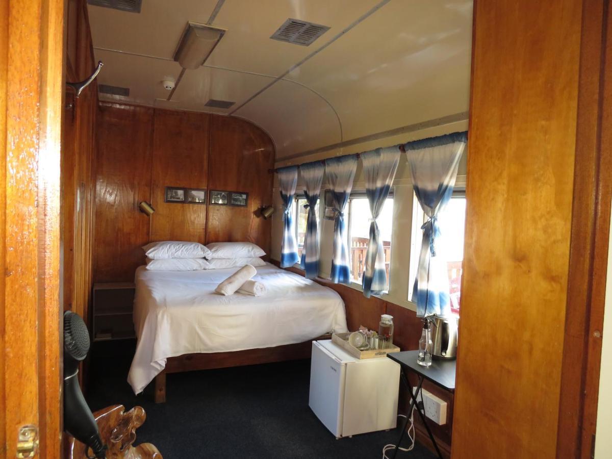 Santos Express Hostel Mossel Bay Kültér fotó
