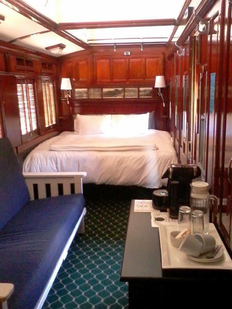 Santos Express Hostel Mossel Bay Kültér fotó