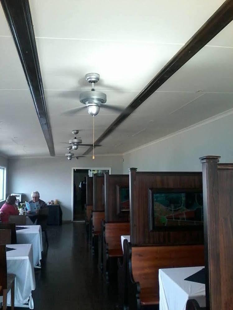 Santos Express Hostel Mossel Bay Kültér fotó