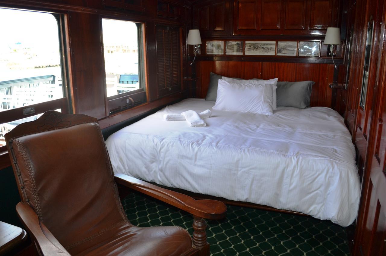 Santos Express Hostel Mossel Bay Kültér fotó
